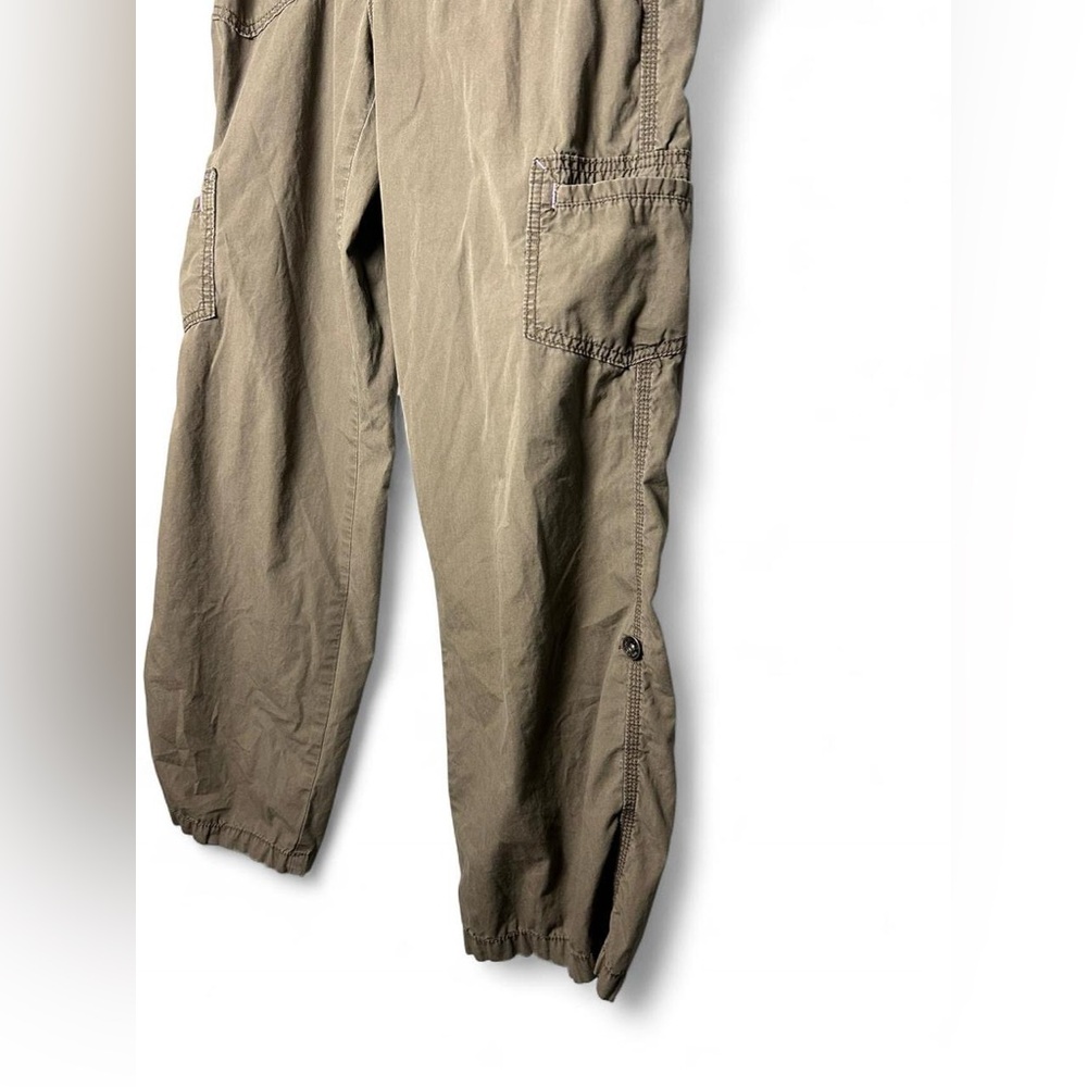 Women’s Faded Glory Olive Cargo Pants - Picture 4 of 4